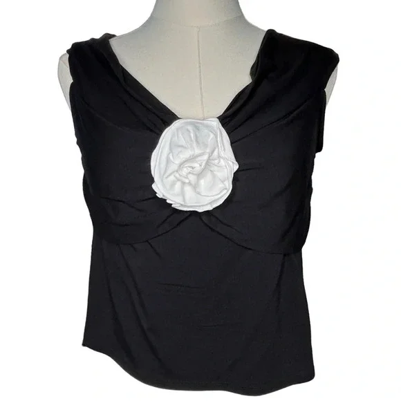 Bailey 44 NWT Black Crop Top with Cowl Neck and White Flower Embellishment Large - Picture 3 of 11